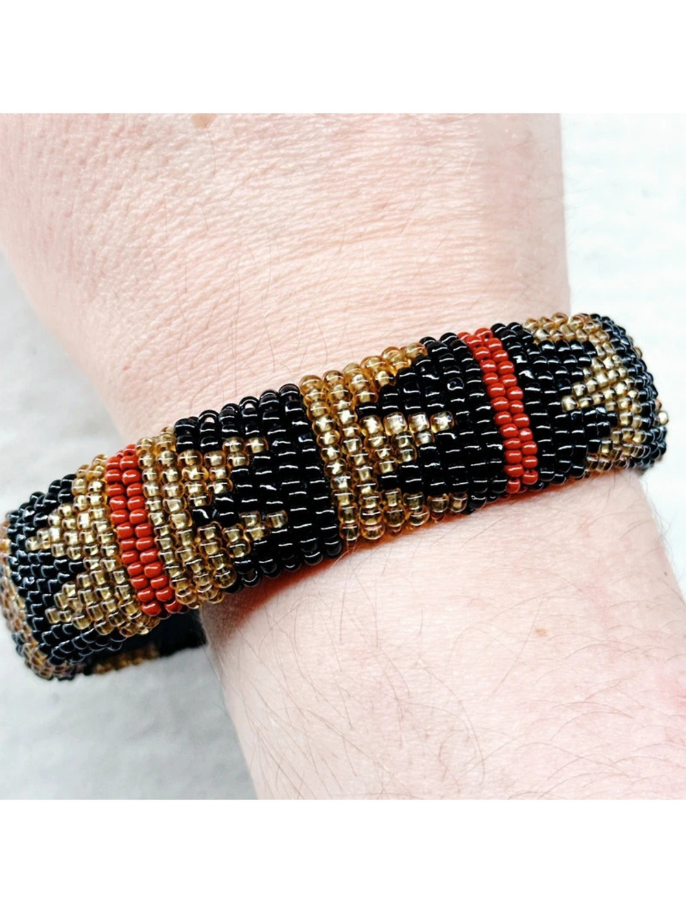 5320mc. Seed Bead Bronze Bracelet